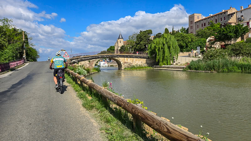 cycling along canal du midi