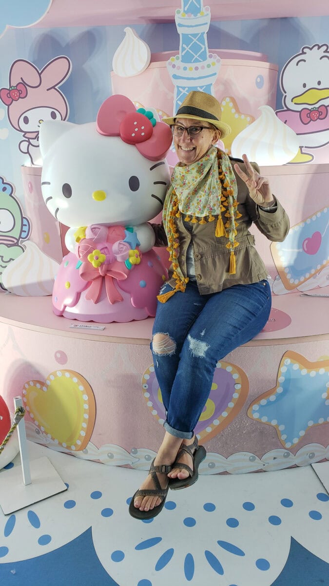 Hello Kitty Japan cat tour