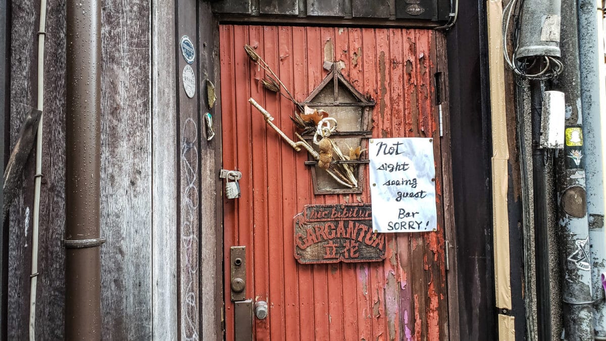 golden gai door