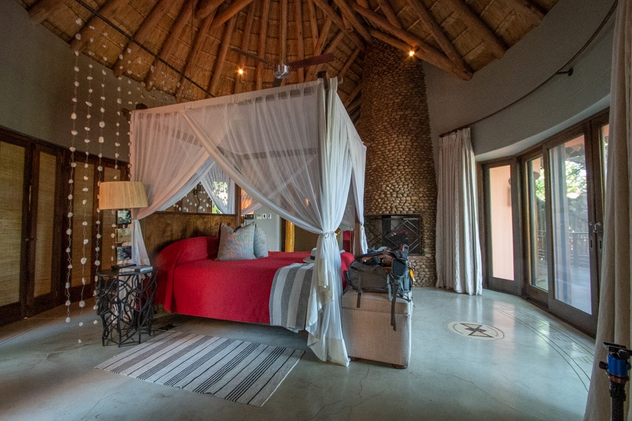 Thanda Safari Lodge