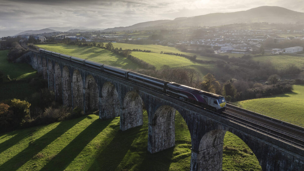 how to get around ireland by train